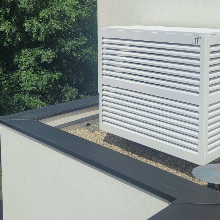 Modèle Persienne. Cache climatisation / Pompe à chaleur Modèle Persienne. Cache climatisation / Pompe à chaleur