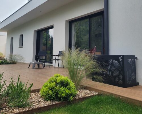 Cache climatisation Modèle Fleurs de Lys