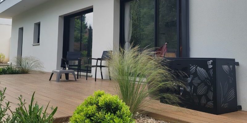 Cache climatisation Modèle Fleurs de Lys